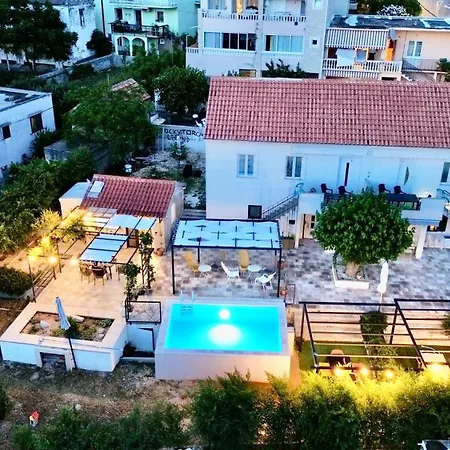 Ana Sea View Apartmán *